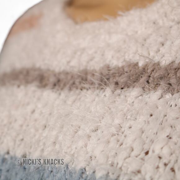 Entro Fuzzy Eyelash Chenille Stripe Sweater Cream Pullover Soft Cozy Knit Size M - Picture 5 of 13
